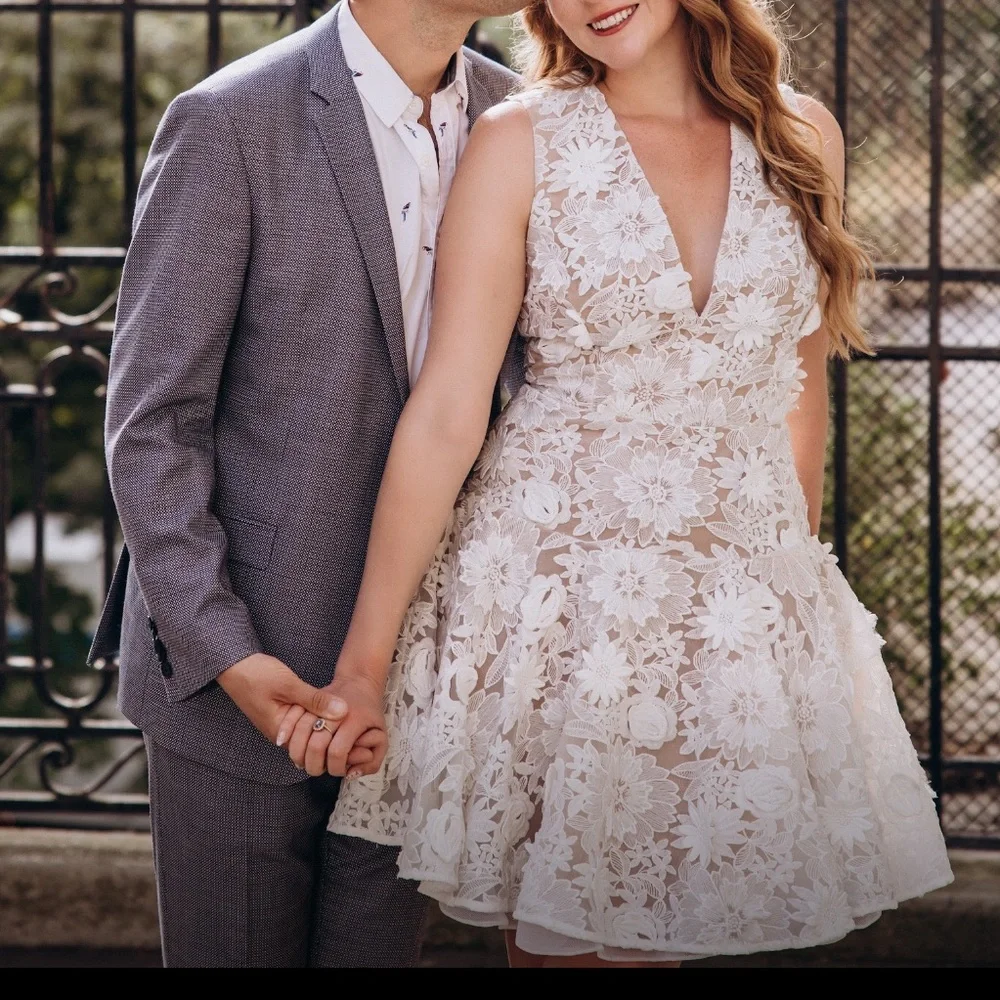 Bronx & Banco Mila Sleeveless Floral Appliqué White Lace Dress - Sz M - Picture 4 of 10